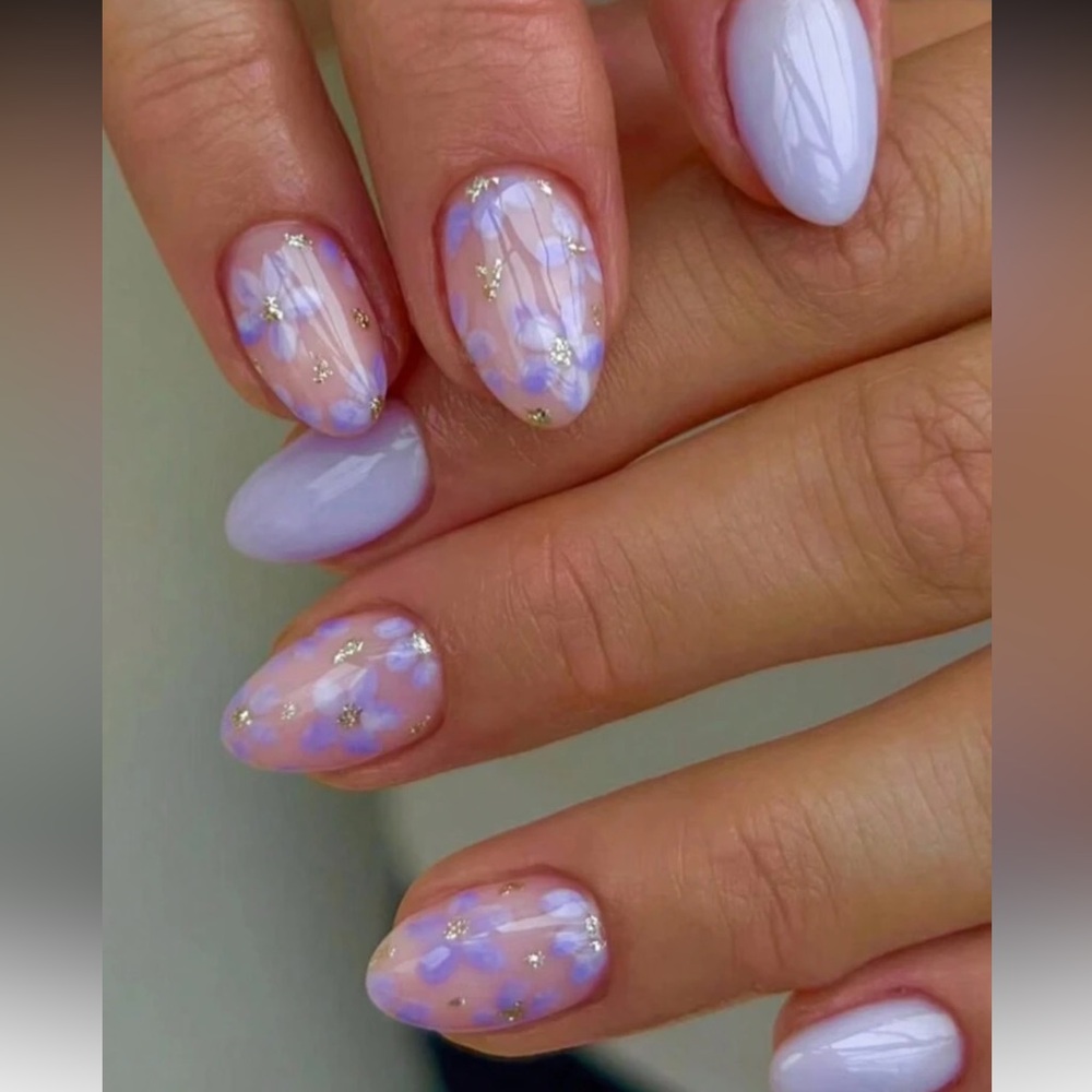 Lavender Floral Nail Art